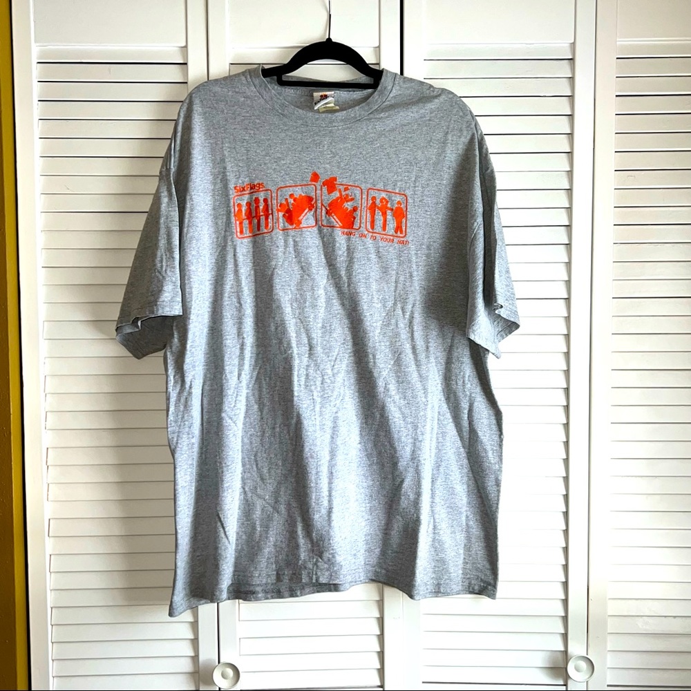 Six Flags “Hang onto your hat!” grey unisex t-shirt
